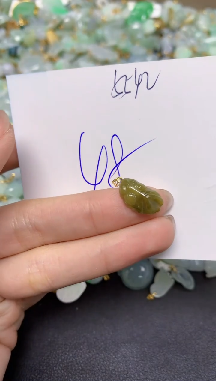 【闪购商品】翡翠颈饰18K金镶嵌天然翡翠A货