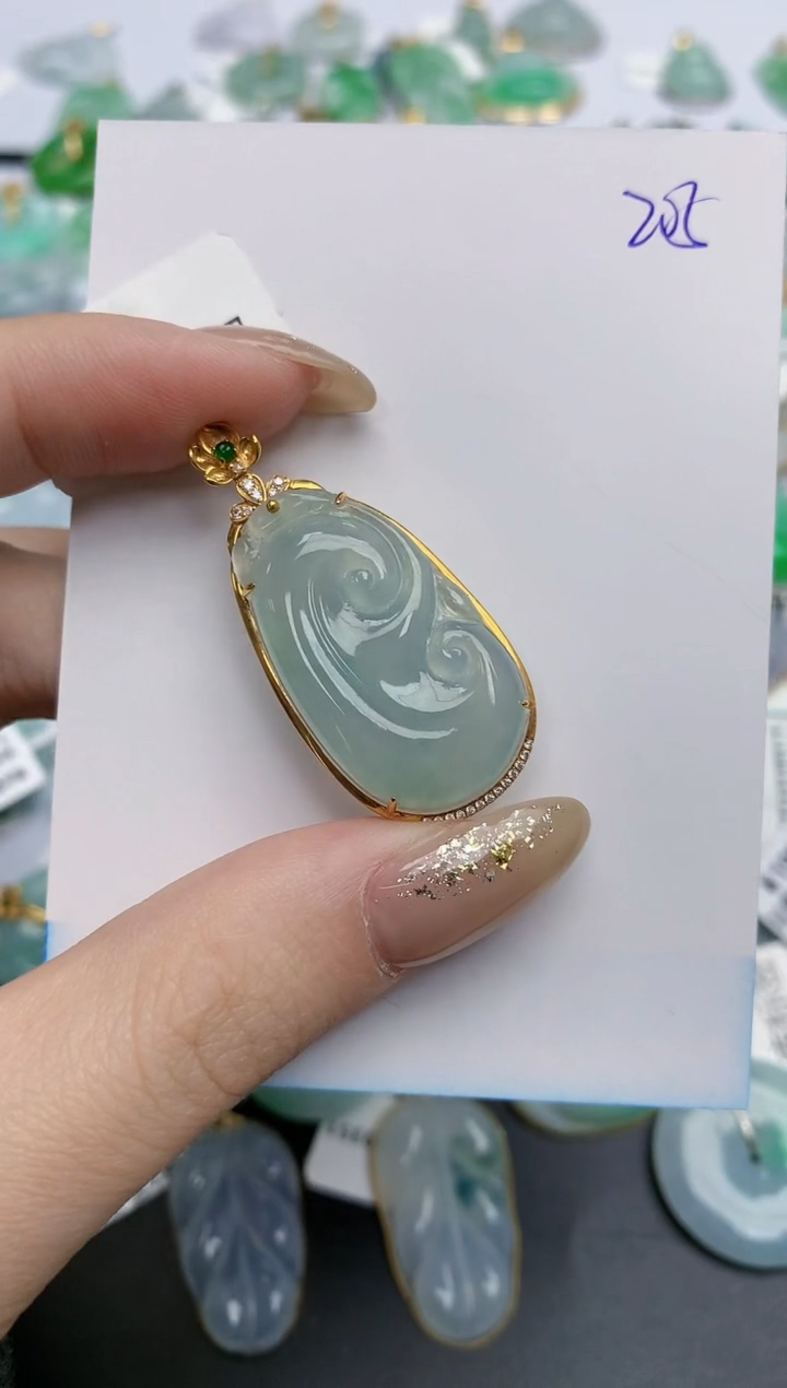 【闪购商品】翡翠颈饰18K金镶嵌天然缅甸翡翠A货