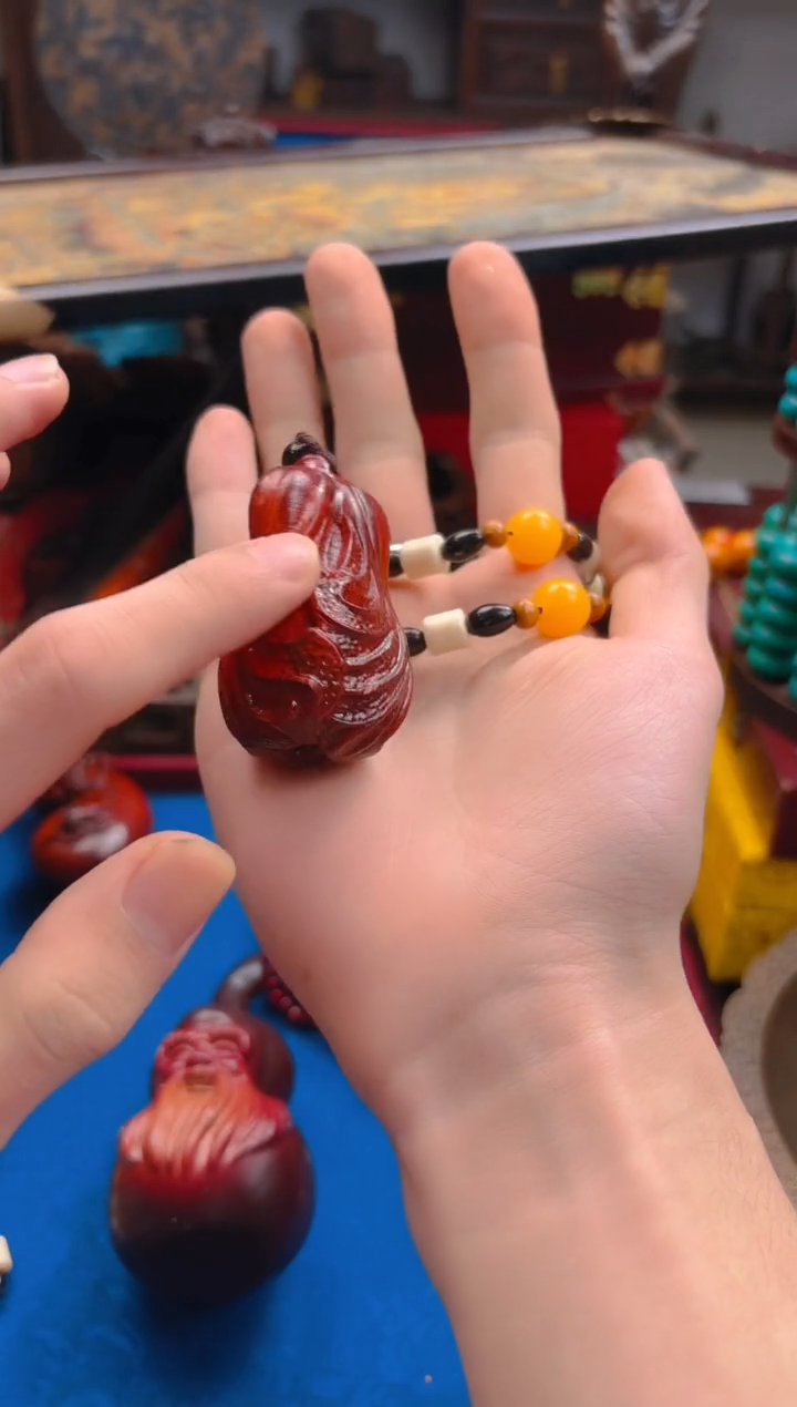 檀香紫檀（小叶紫檀）——————瓷———————