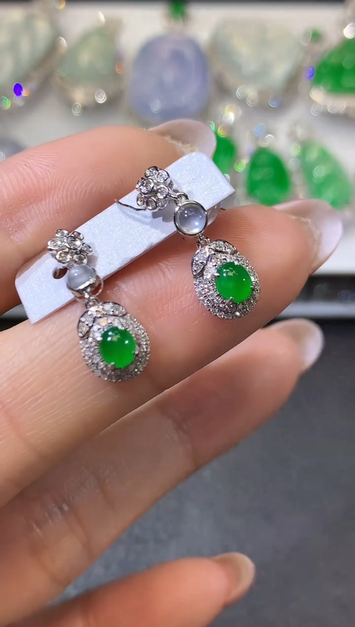 【闪购商品】翡翠耳饰18K金镶嵌C50一对
