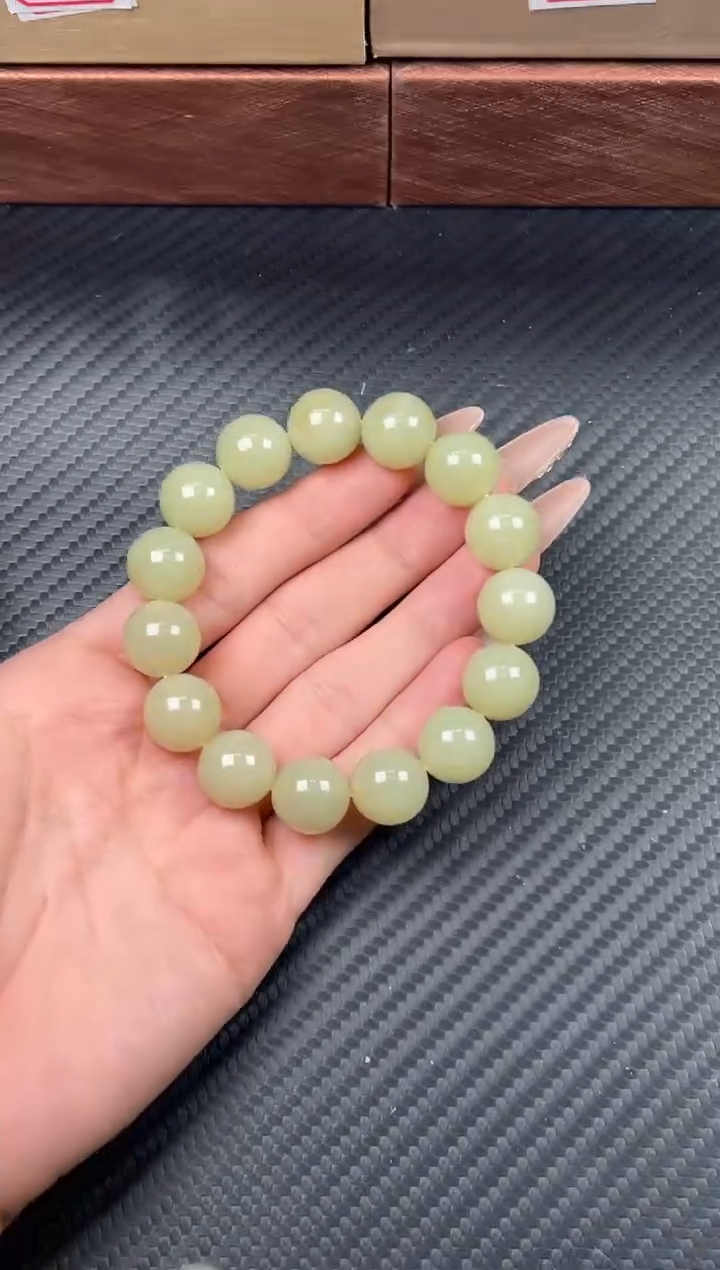 未镶嵌手串和田玉若羌微色差手串卡14