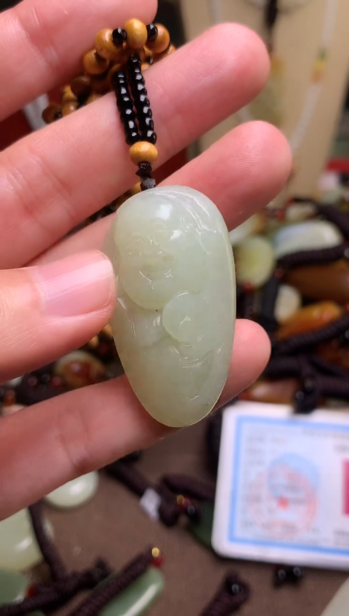 颈饰未镶嵌和田玉新疆料青海料清水和田玉吊坠