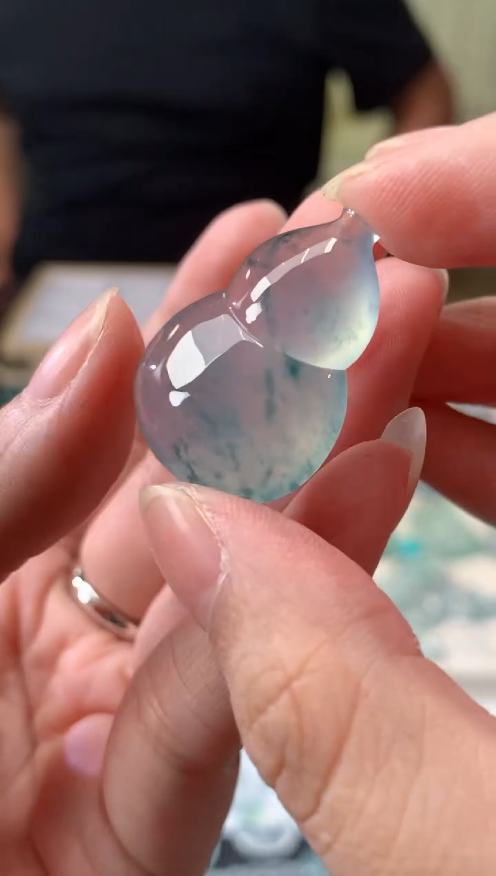 翡翠未镶嵌吊坠(不含链)A214|13800