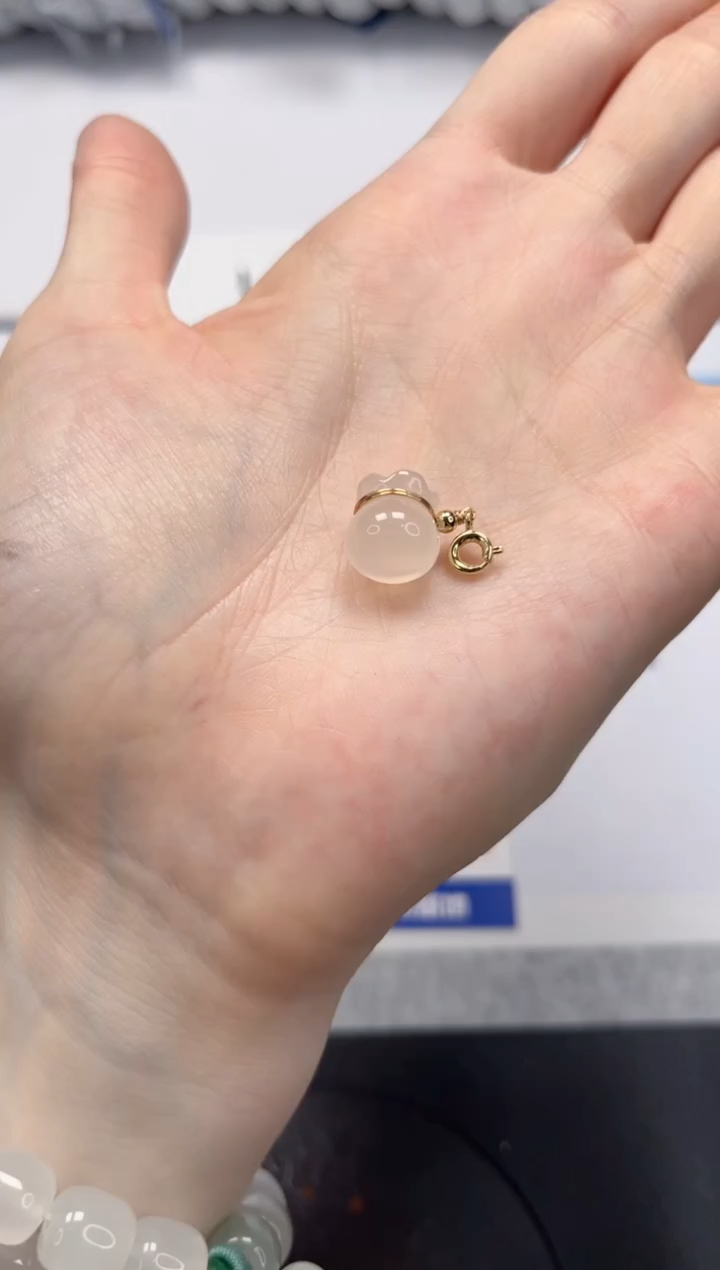 石英质玉手镯未镶嵌 福袋