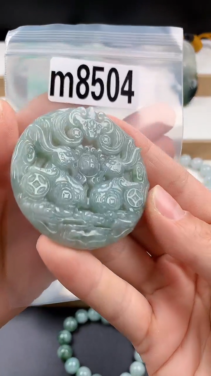 颈饰未镶嵌翡翠天然翡翠吊坠挂件