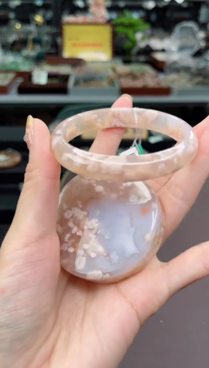 【闪购商品】石英质玉手镯未镶嵌57圈口（赠送镯心）6572187