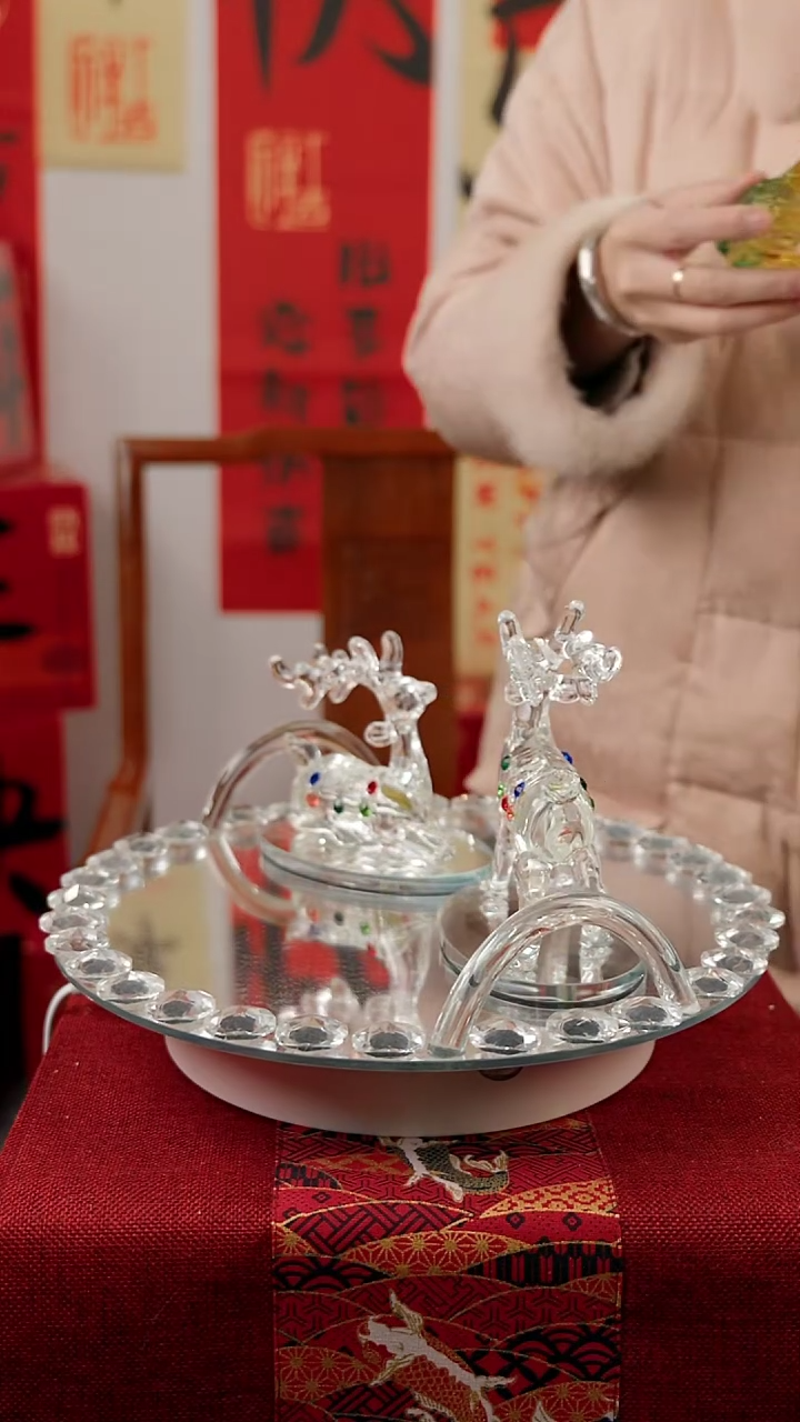 【闪购商品】琉璃水晶透白鹿摆件一对