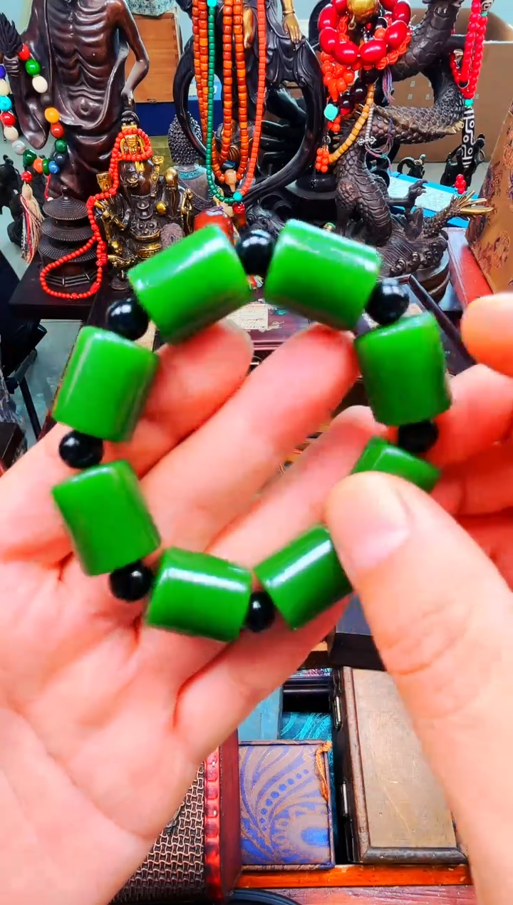 和田玉未镶嵌颈饰安哥精品优选链接b38