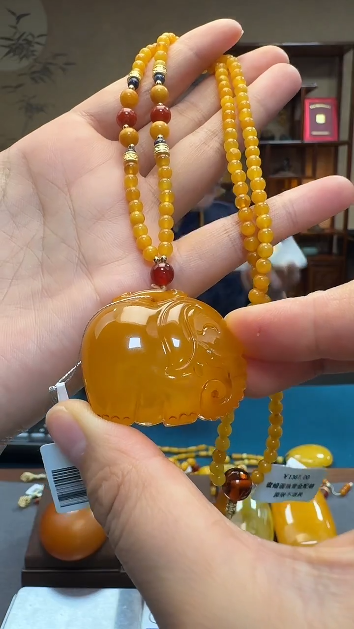 琥珀吊坠(赠链)未镶嵌牛*妈天然保真蜜蜡小象套装