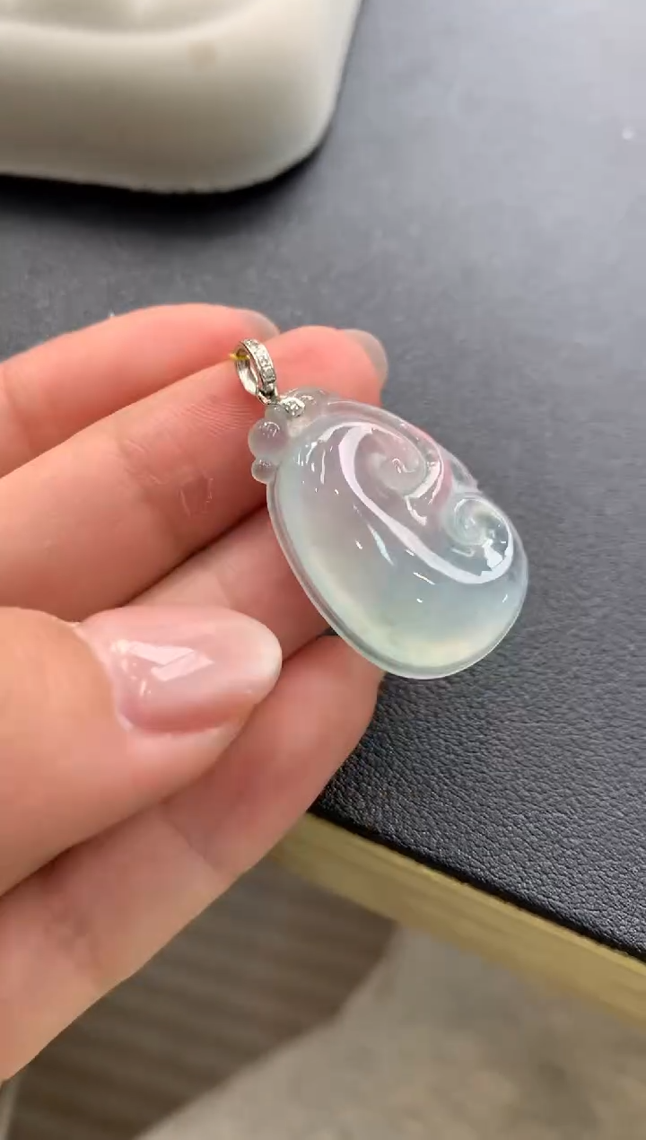 【闪购商品】翡翠颈饰18K金镶嵌X45    