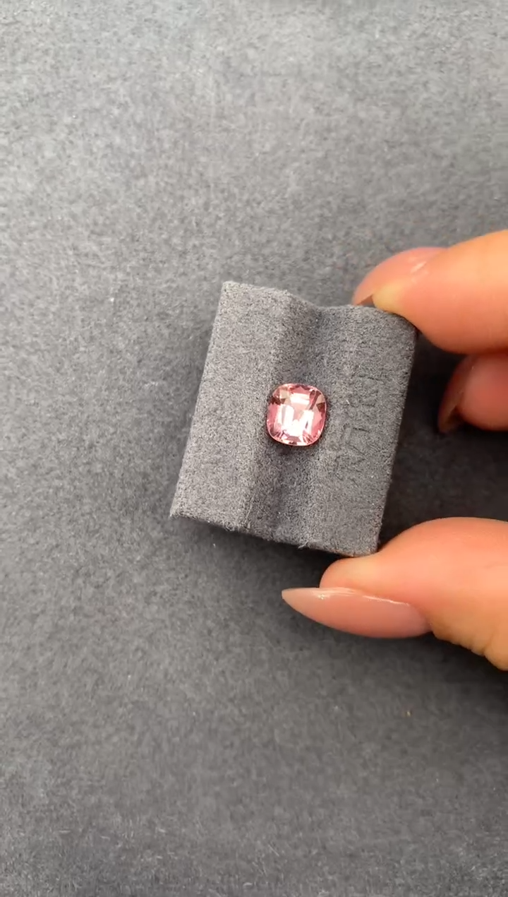 未镶嵌珠宝半成品碧玺1.5ct粉碧玺 定制  FH
