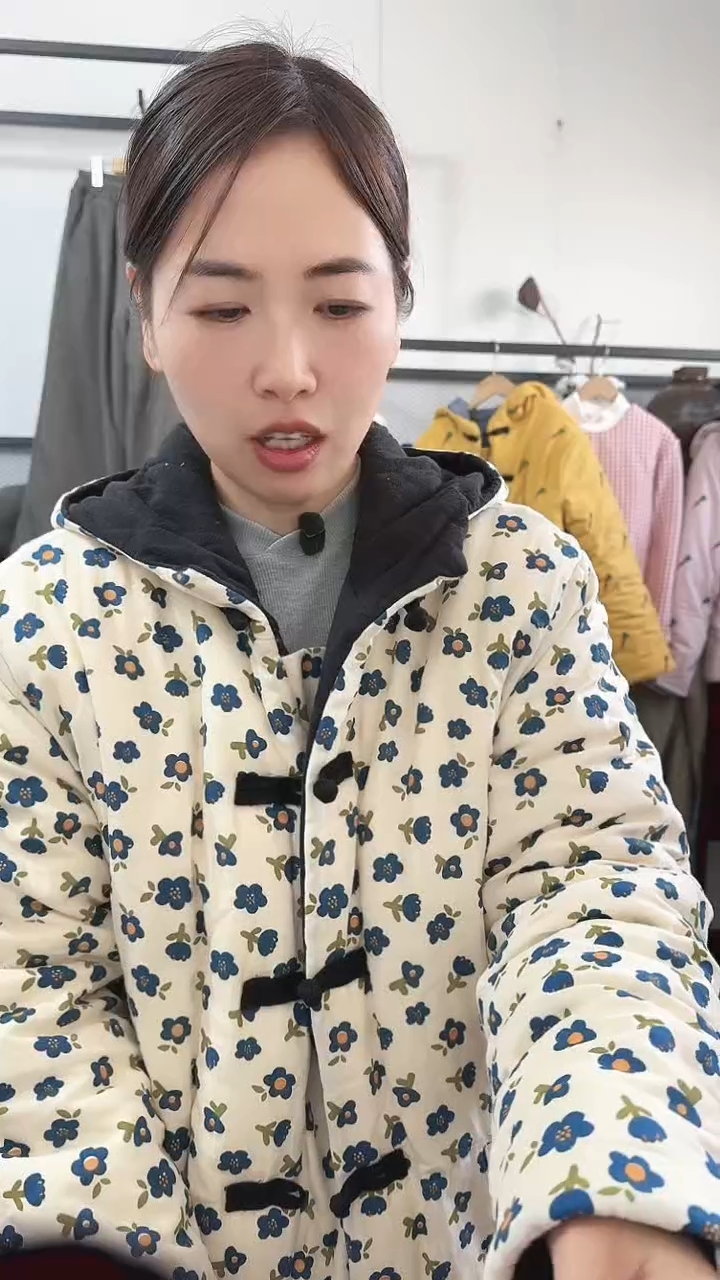 绿色小花纯棉花长款戴帽戴帽