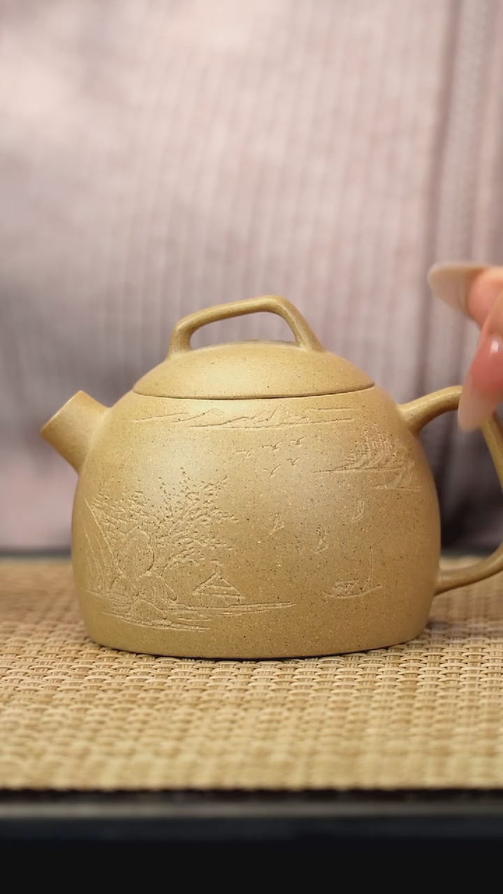 【闪购商品】紫砂茶壶本山段几何秦权140c刻绘