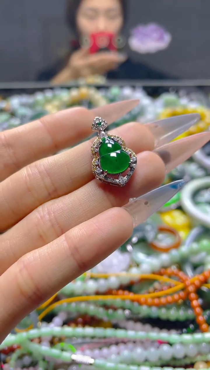 颈饰未镶嵌翡翠/F/翡翠A货，一件也是批发价