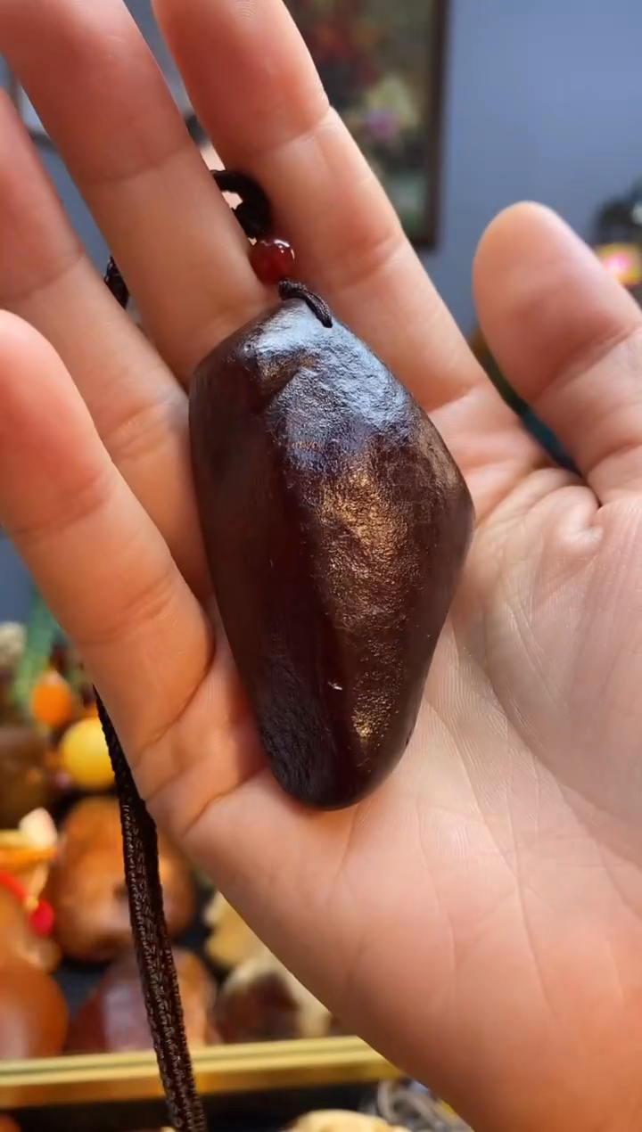 琥珀颈饰未镶嵌吊坠