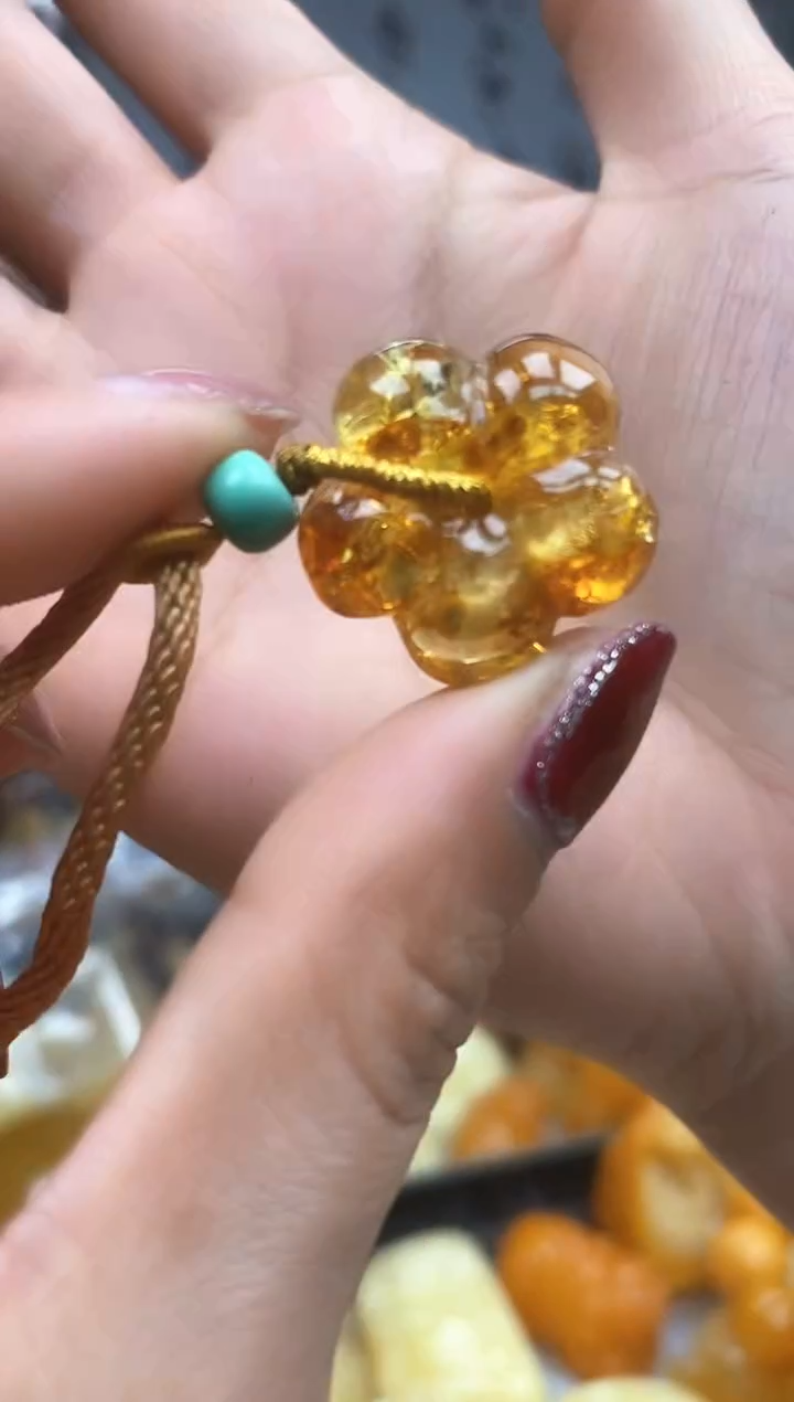 【闪购商品】琥珀裸石未镶嵌挂坠