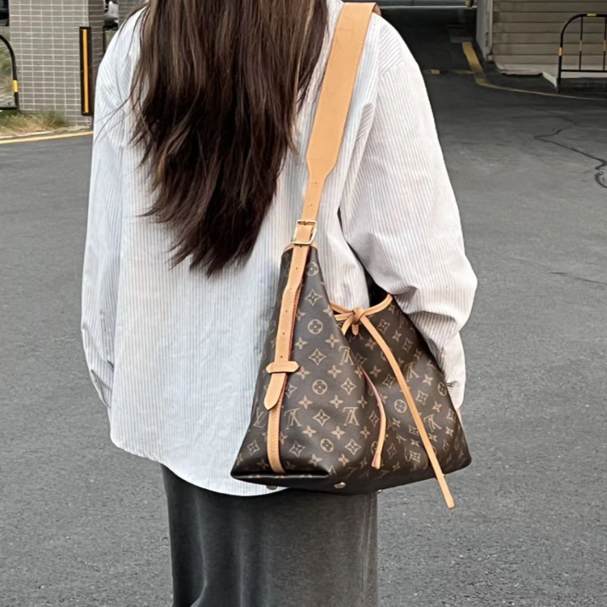 99新 LouisVuitton/路易威登 青奢荟/carryall中号斜跨包/72872