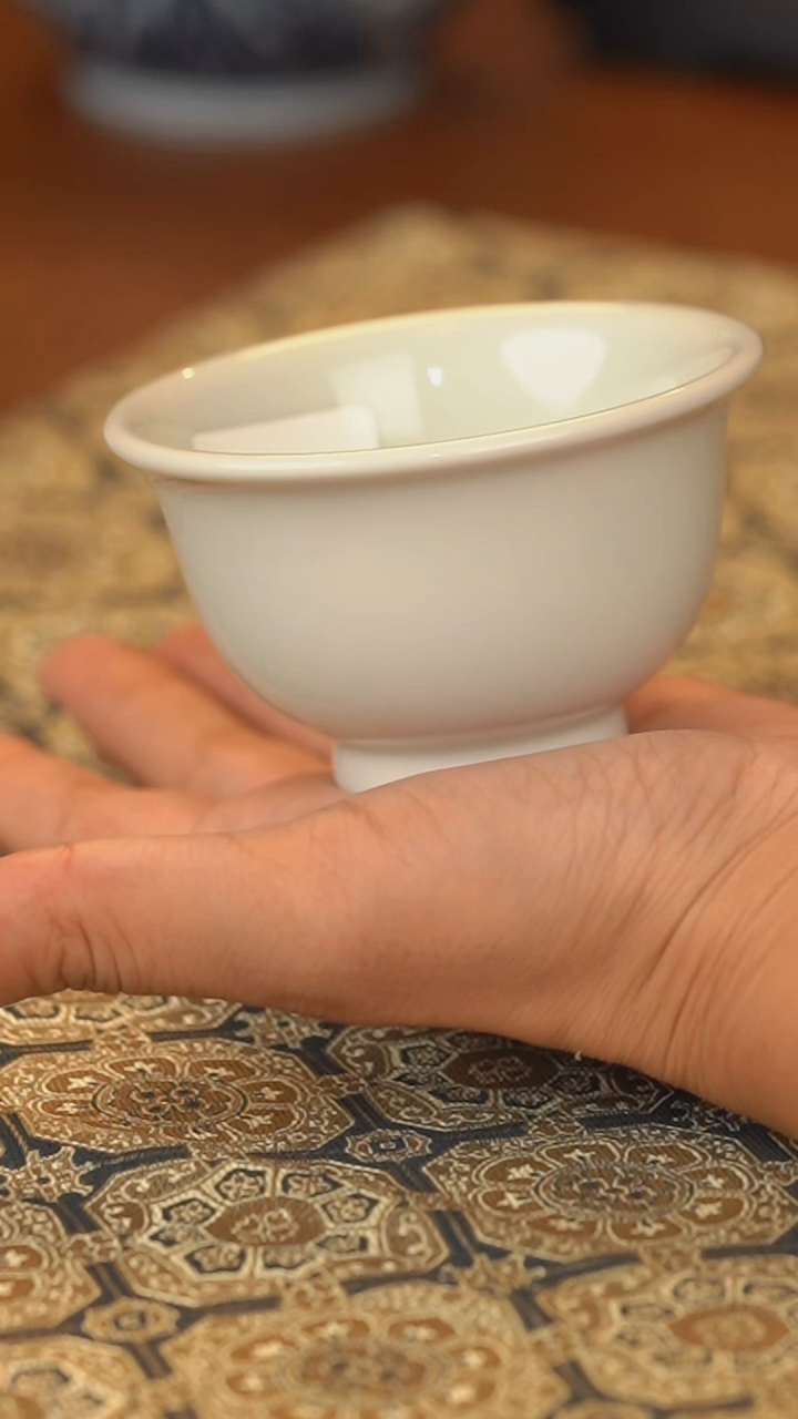 杯子舜瓷甜白压手杯