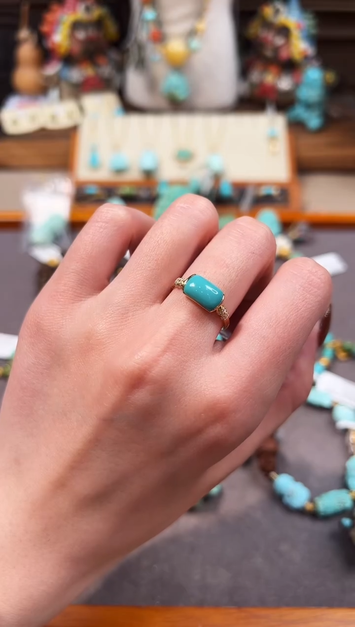 18K金镶嵌绿松石戒指绿松石戒指