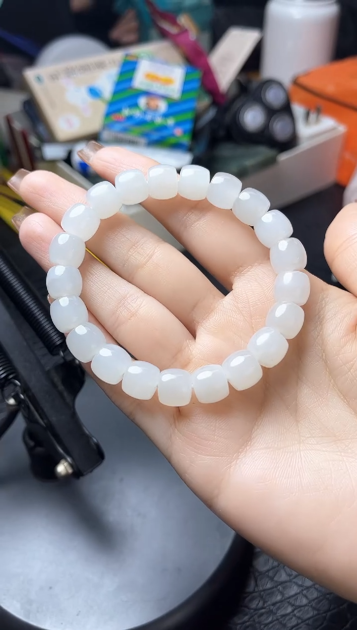 【闪购商品】和田玉手镯未镶嵌10mm左右直切