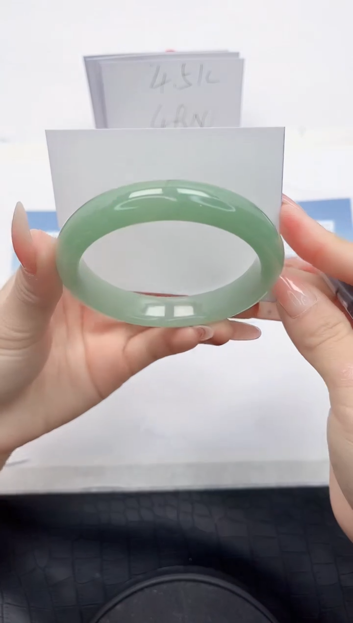 【闪购商品】石英质玉手镯未镶嵌L93-60.2