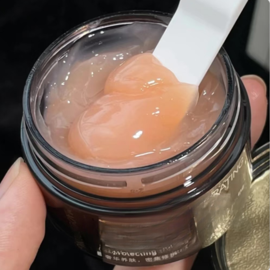 墨色瓶子琥珀状的面霜