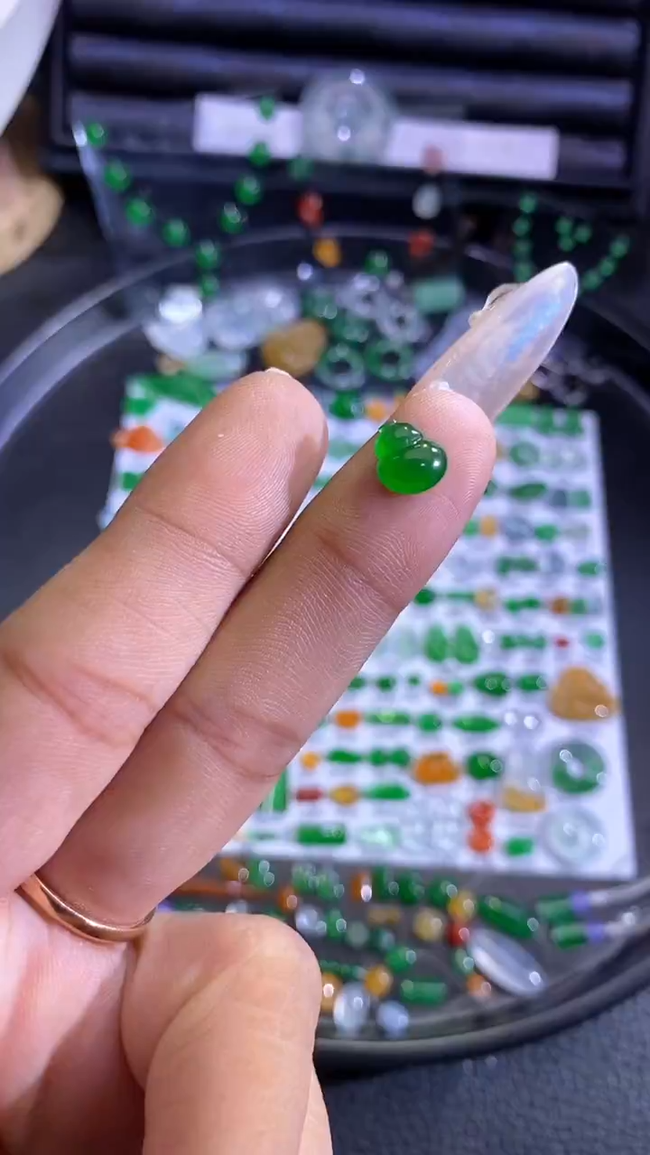 未镶嵌挂件翡翠葫芦