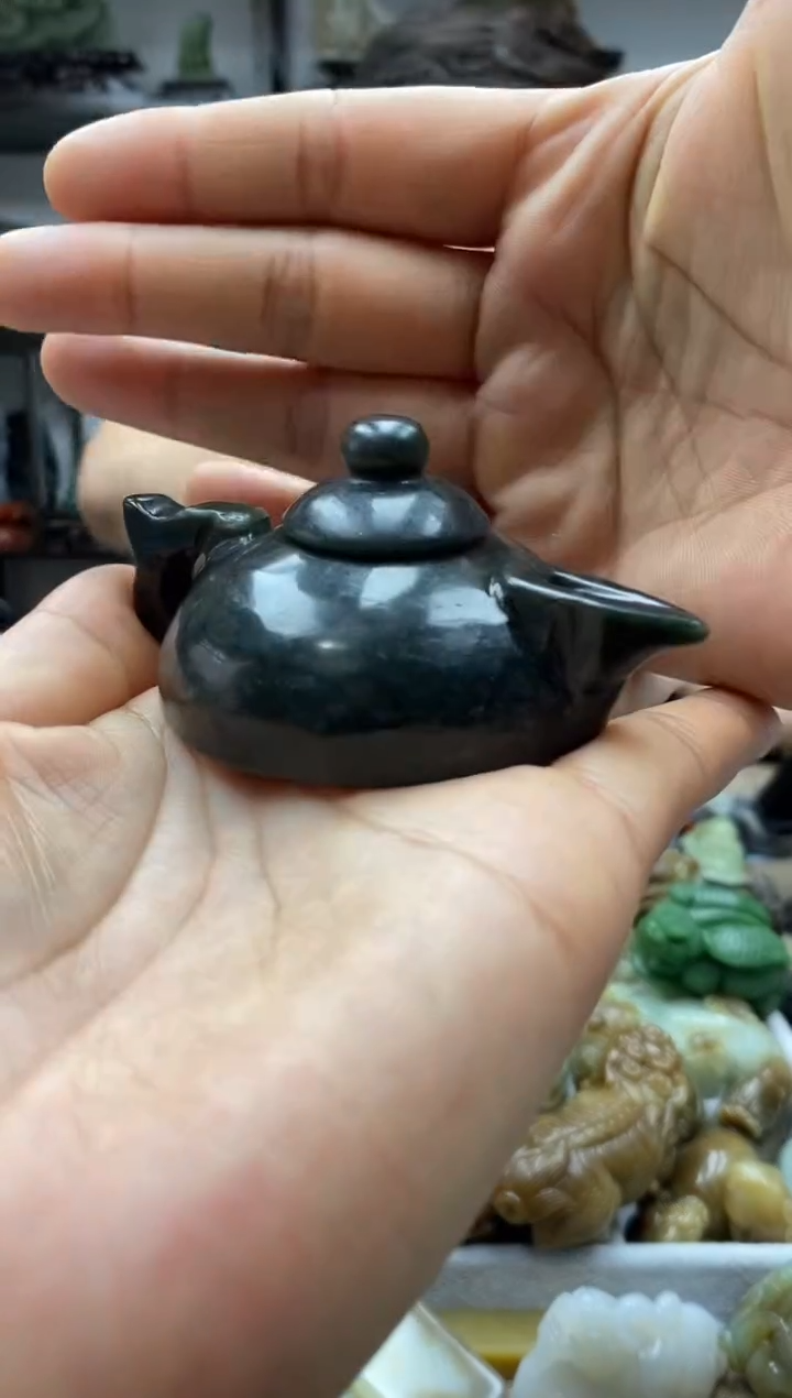 和田玉未镶嵌把件1