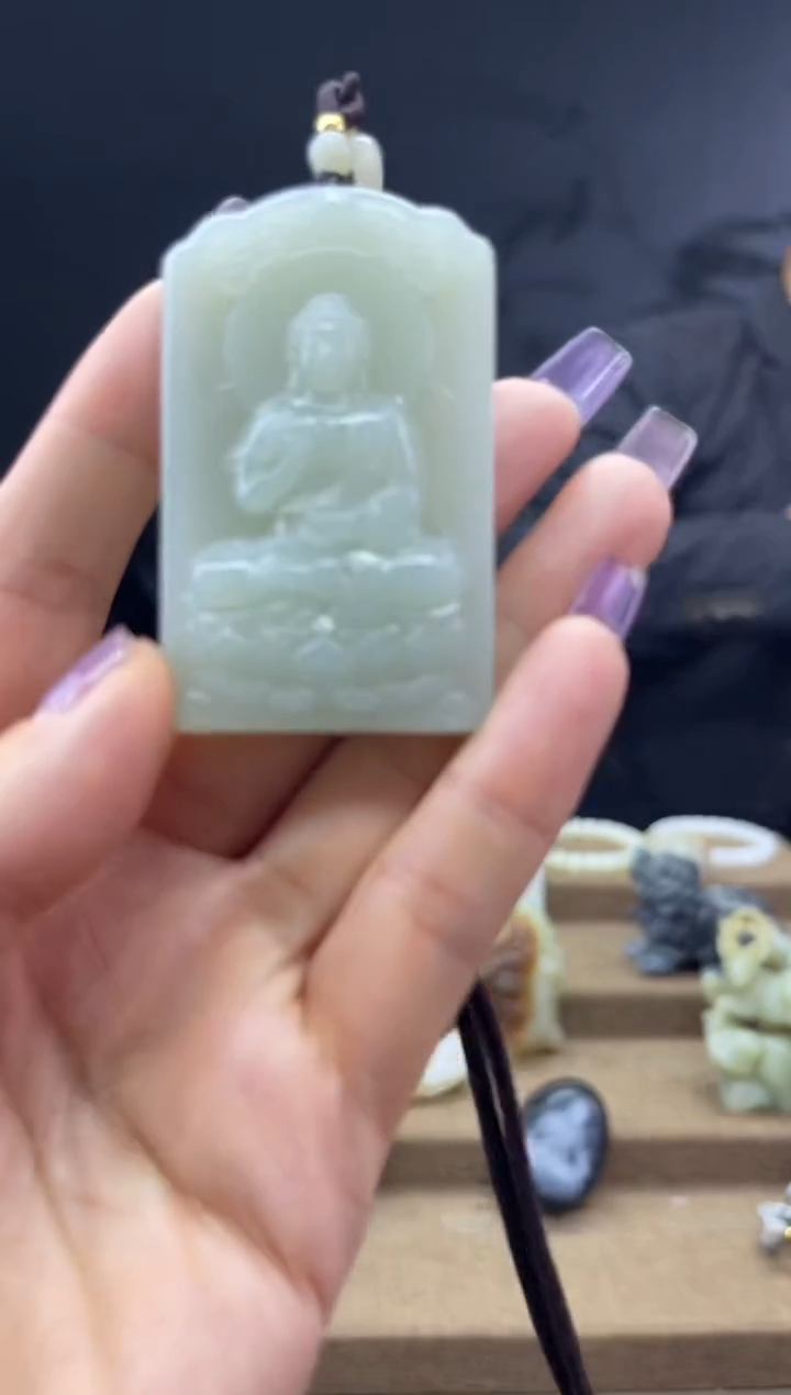 颈饰未镶嵌和田玉1