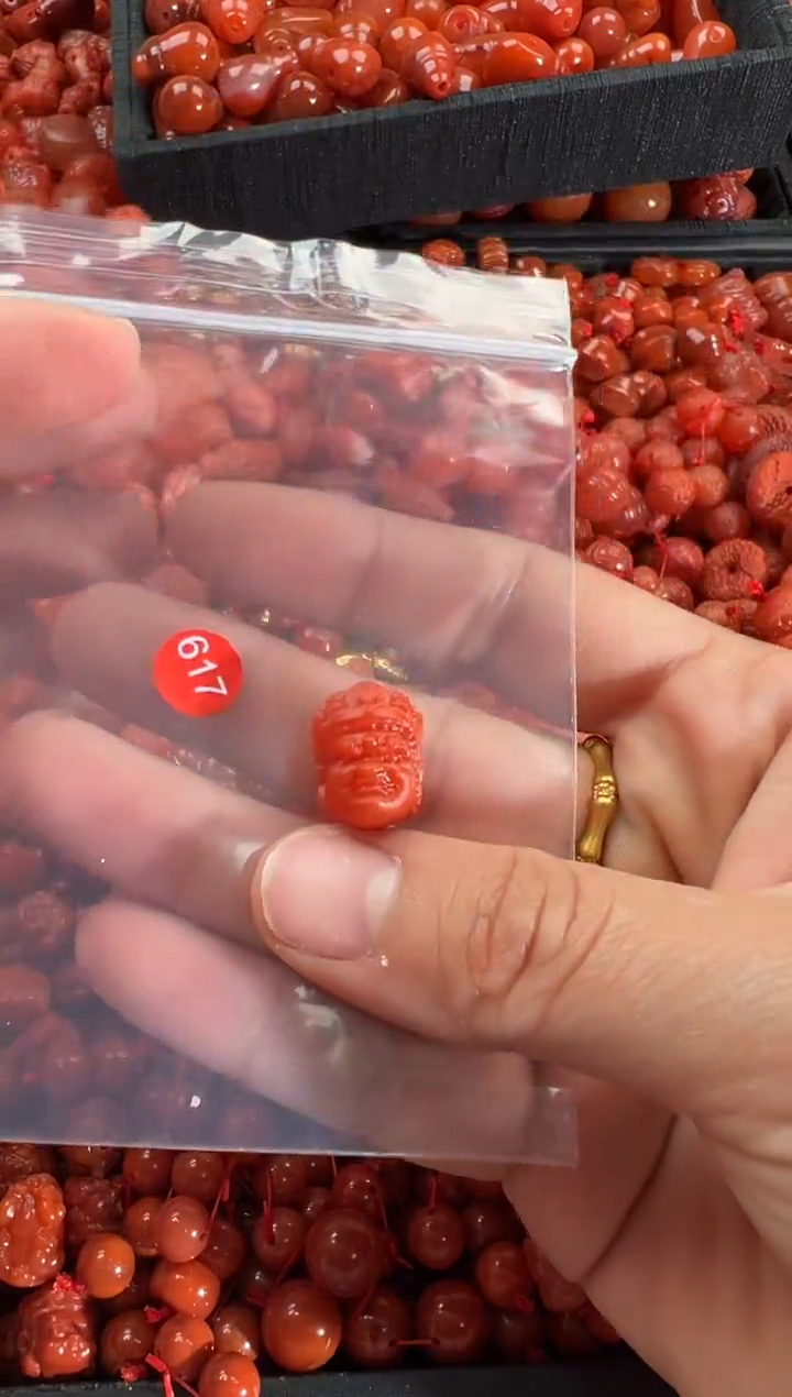 【闪购商品】南红玛瑙颈饰未镶嵌1