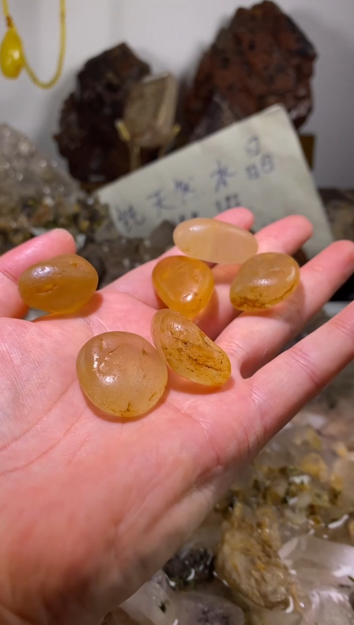 未镶嵌珠宝半成品水晶2号6颗马岛水冲料