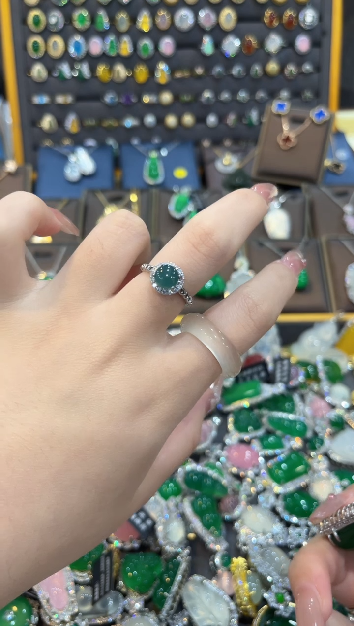 【闪购商品】翡翠戒指未镶嵌11111111