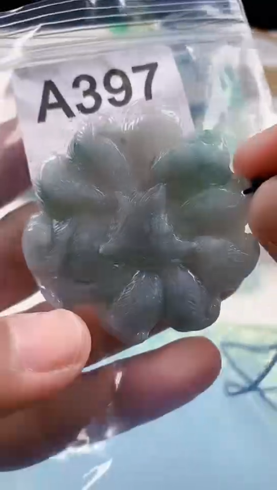 【闪购商品】翡翠挂件未镶嵌天然翡翠吊坠挂件