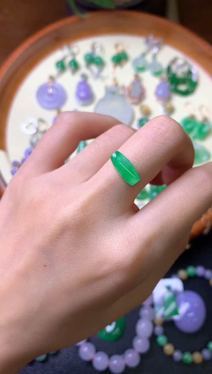 【闪购商品】定制翡翠未镶嵌裸石（镶嵌定制）