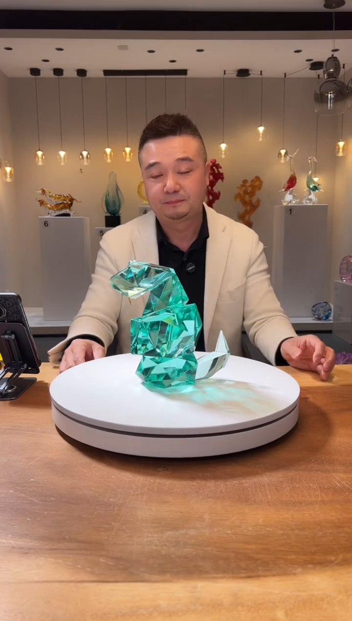 【闪购商品】茶宠大号湖水绿钻蛇纳福