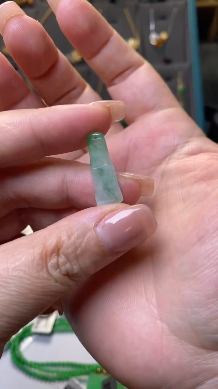 颈饰未镶嵌翡翠净货39851