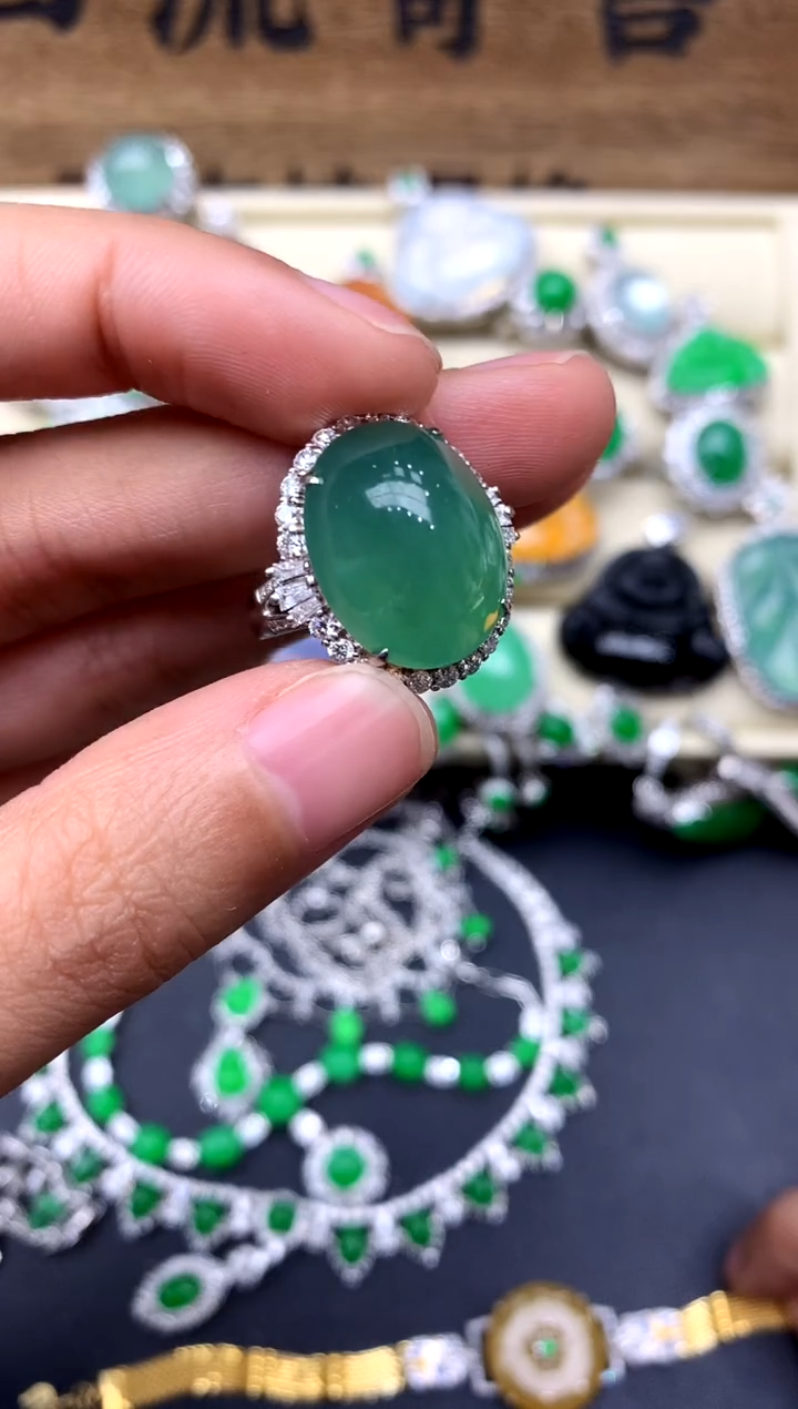 【闪购商品】翡翠戒指18K金镶嵌429-中国好珍宝