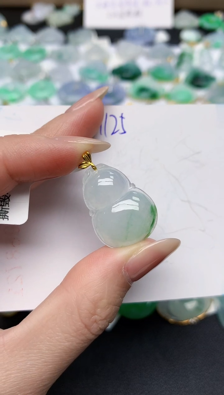 颈饰18K金镶嵌翡翠天然缅甸A货翡翠百元以上9元证书费自理