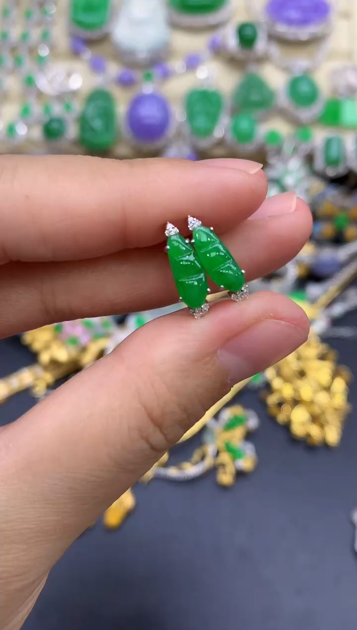 18K金镶嵌翡翠耳饰305-中国好珍宝