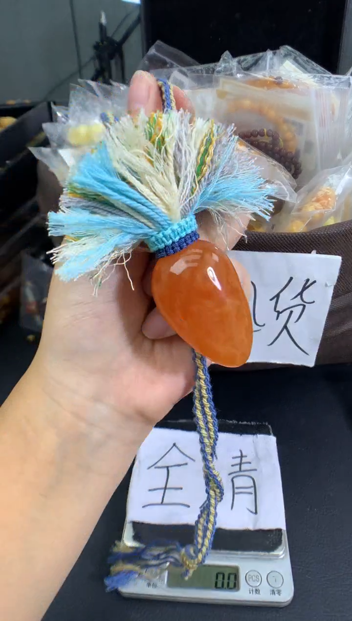 蜜蜡未镶嵌珠宝奇石1