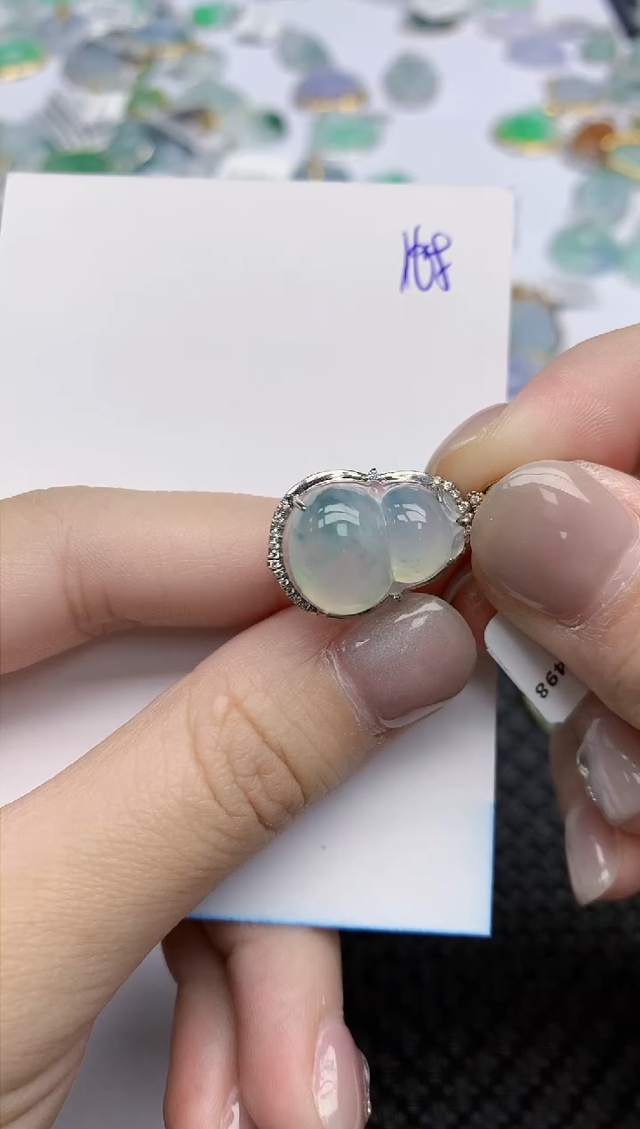 【闪购商品】翡翠颈饰18K金镶嵌天然翡翠A货