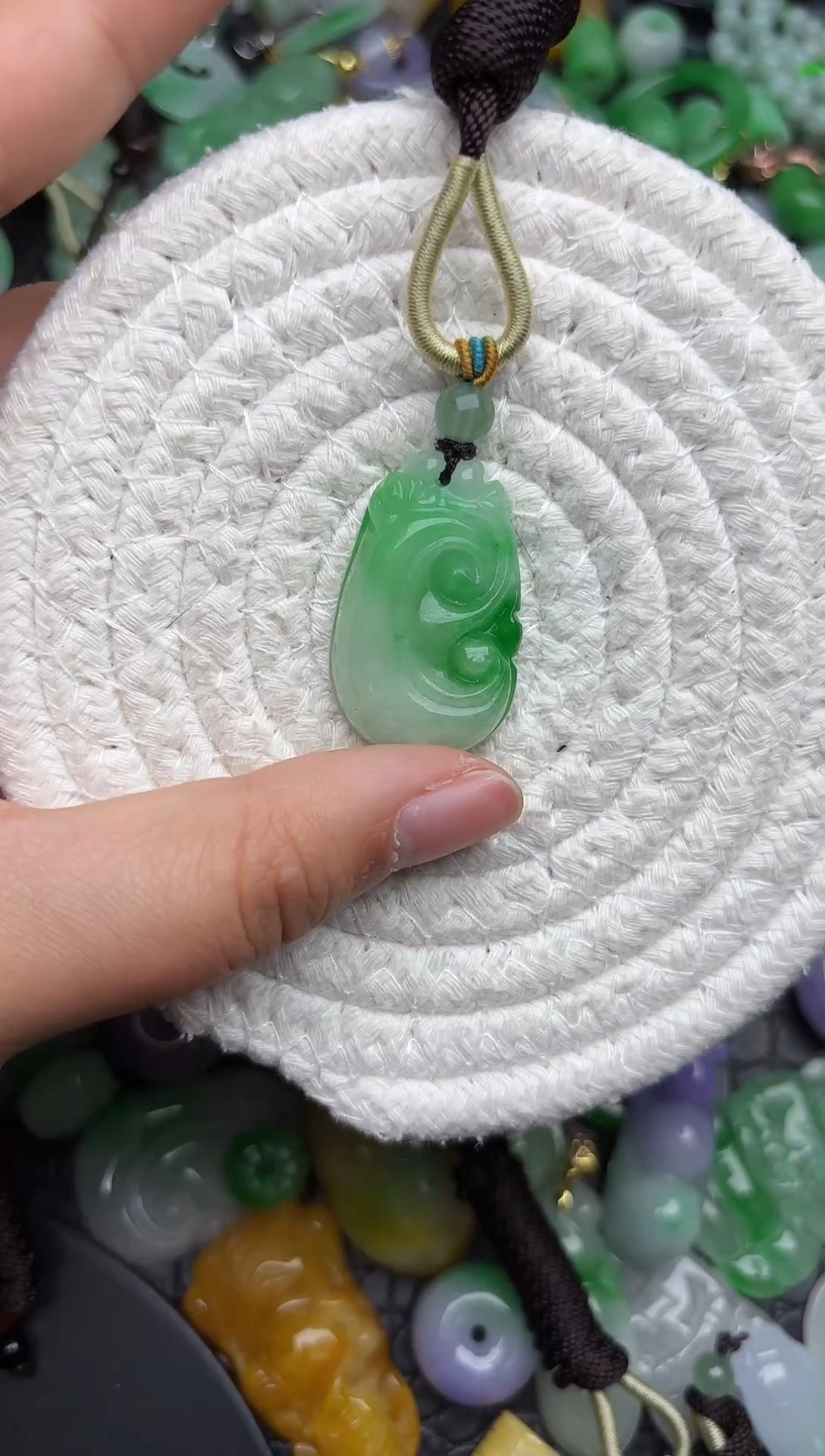 颈饰未镶嵌翡翠缅甸翡翠吊坠
