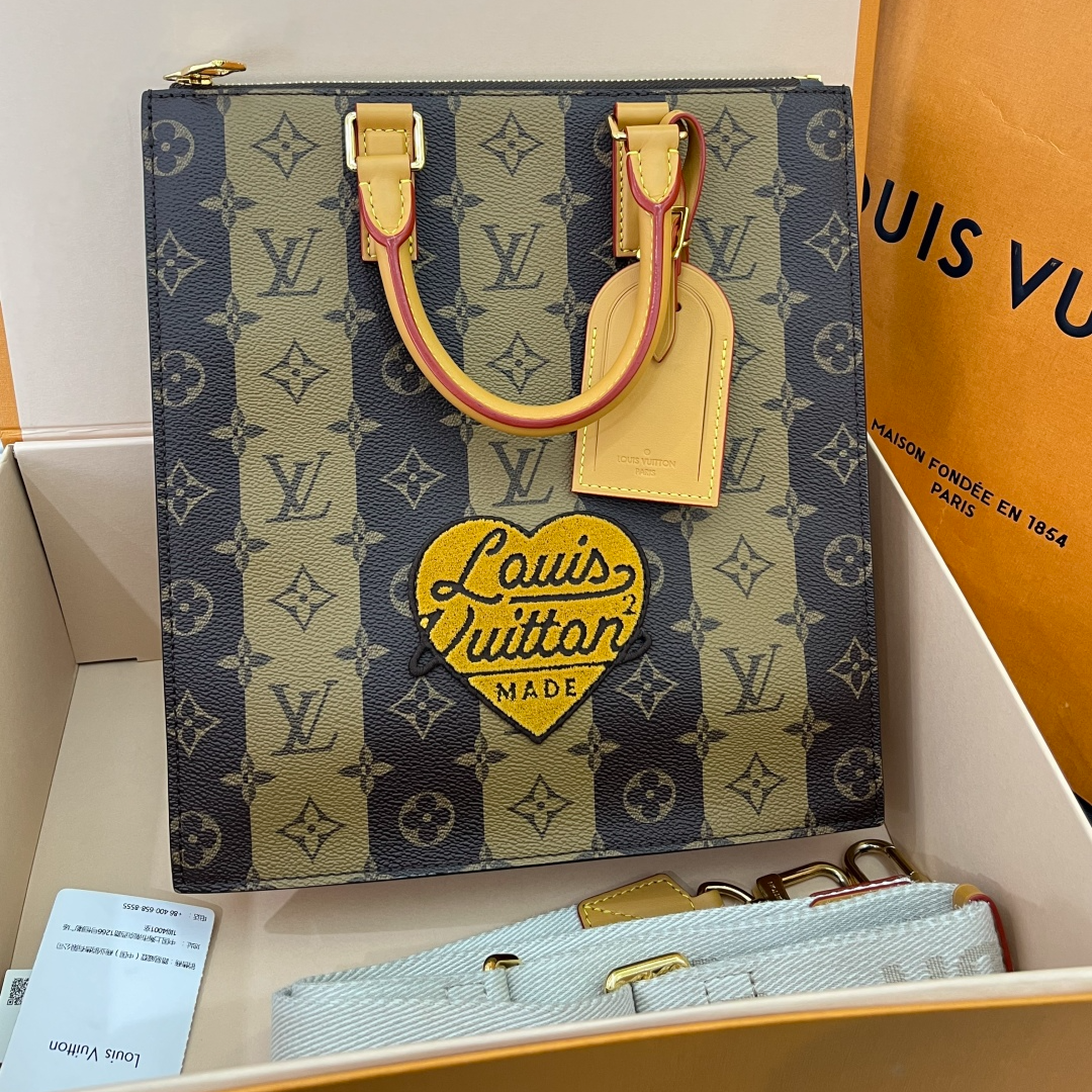 95新 LouisVuitton/路易威登 邮差琴谱包 芯片款 底长26cm