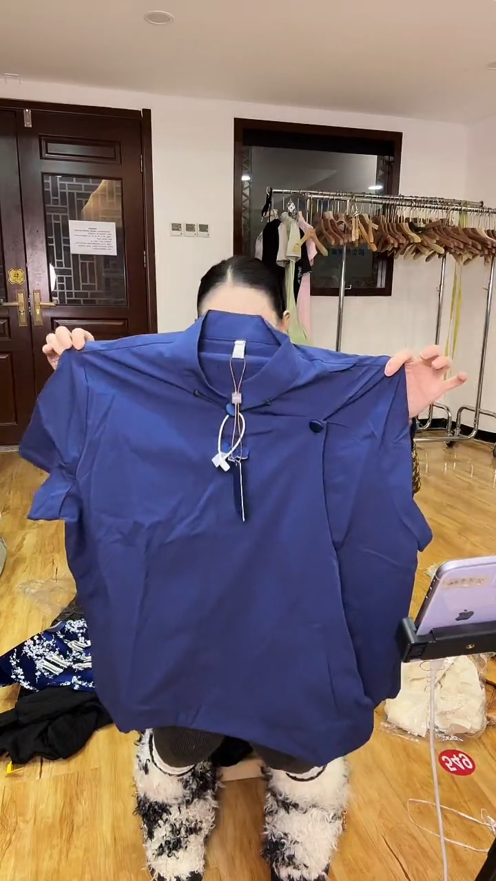 XL码   110-120斤   半袖