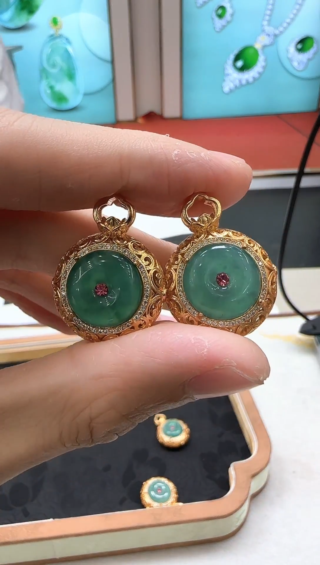 颈饰未镶嵌翡翠【理想甄选】翡翠吊坠GLL-多样性发其一