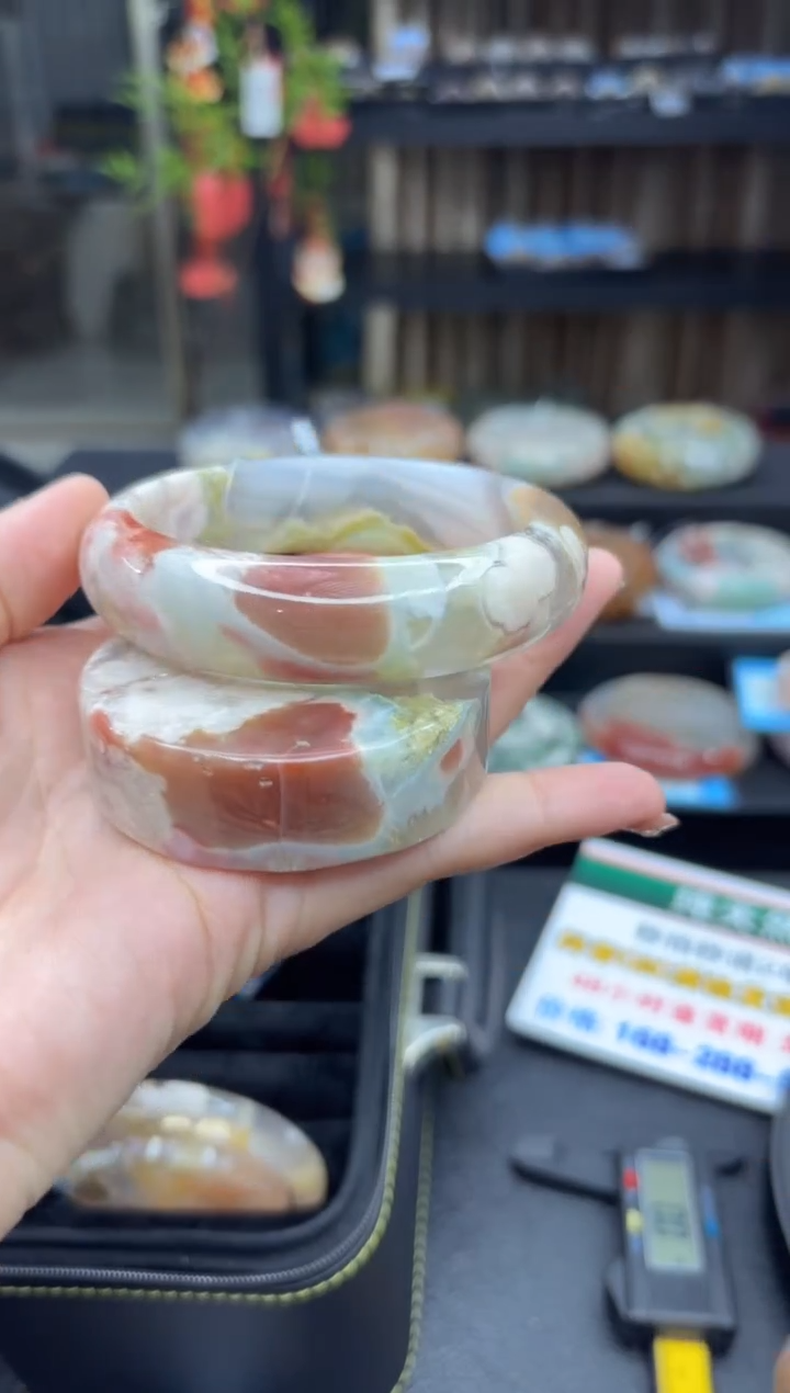 【闪购商品】石英质玉手镯未镶嵌877（61圈赠送镯心）