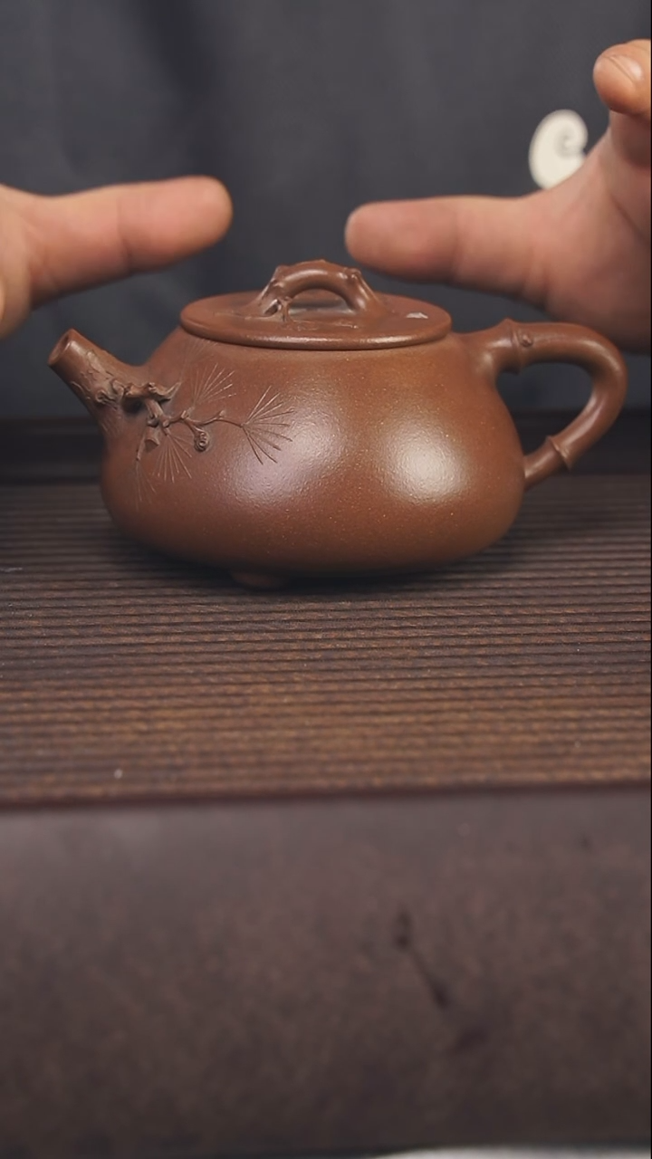 【闪购商品】紫砂茶壶240cc底槽青顾氏手工紫砂