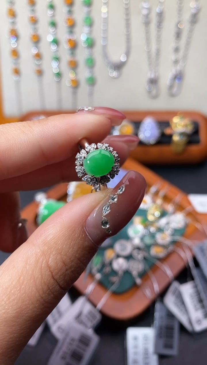 【闪购商品】翡翠戒指18K金镶嵌戒指