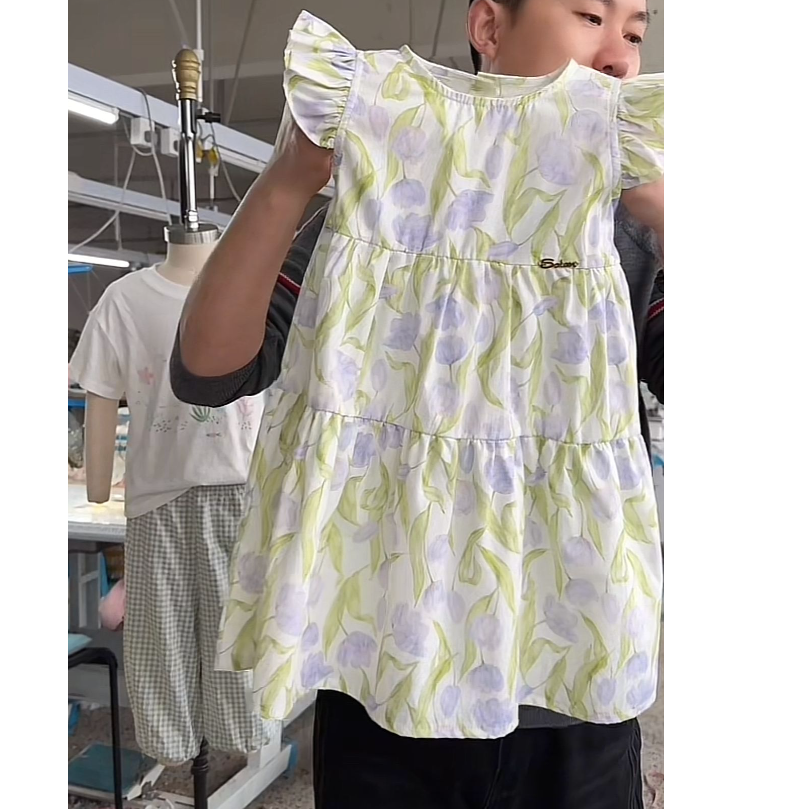 女童紫色花朵连衣裙夏季