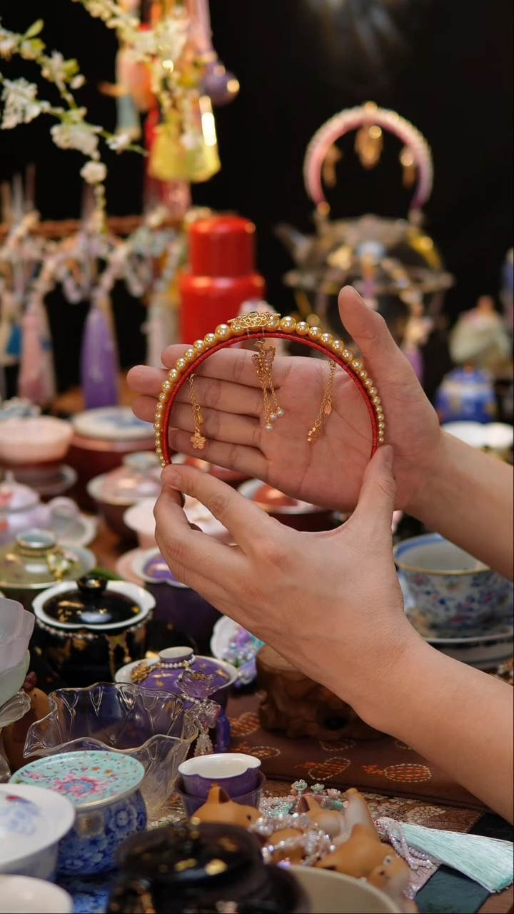 【闪购商品】摆件红色编织把手提梁